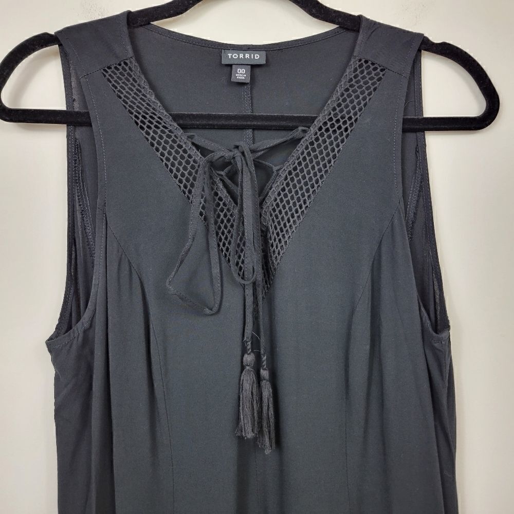Torrid Lace-Up Challis Trapeze Maxi Dress – Black 00 (10) - Picture 5 of 13
